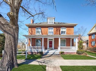 318 Lincoln Way W, New Oxford, PA 17350