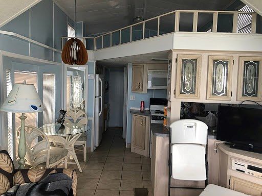 4th image of 630 Sand Dollar Dr #A