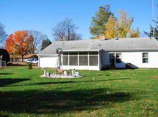 1238 Tilton Park Dr, Rochelle, IL 61068