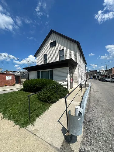 30 N Franklin St Photo 1