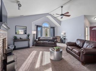 2718 Sassafras Cv, Fort Wayne, IN 46818