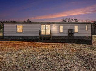 141 Dogwood Dr, Jonesville, SC 29353