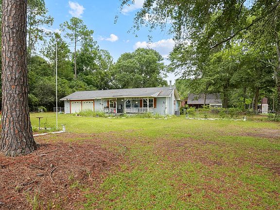 3rd image of 1775 E Lake Dr