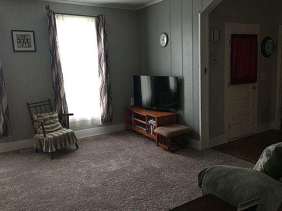 4th image of 315 N Niles Ave