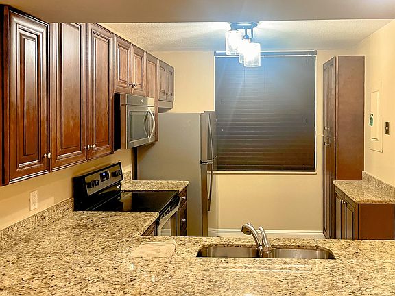 2nd image of 1707 Whitehall Drive #103