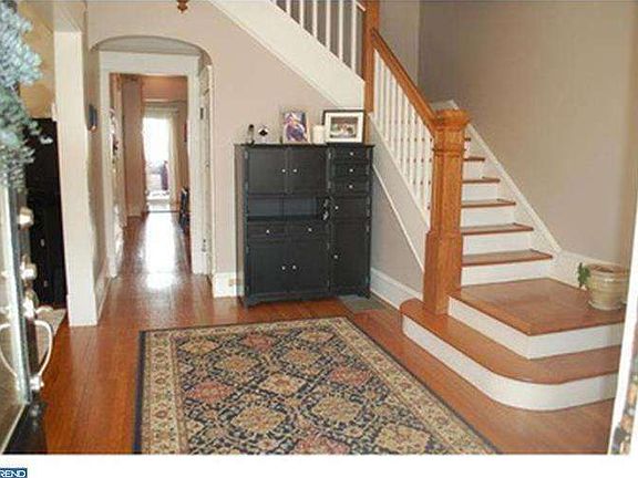 4th image of 1805 Woodlawn Ave