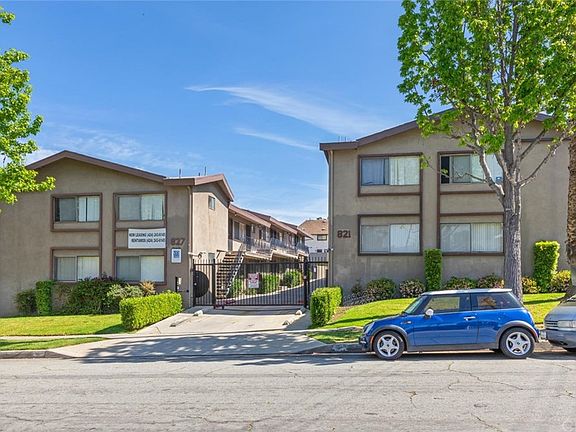 2nd image of 821 Glenway Dr