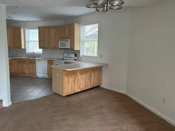 3030 Peppers Ferry Rd, 3030 Peppers Ferry Rd NW #3000, Radford, VA 24141