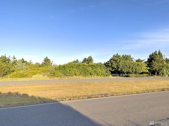 4th image of 653 Ocean Shores Blvd SW