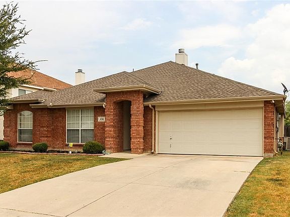 2nd image of 5720 Wimbledon Cir