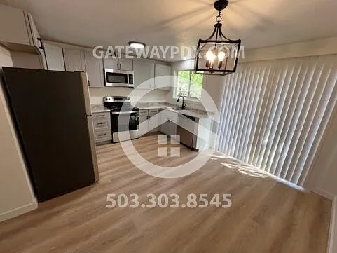 10746 SE Holgate Blvd — Photo 4