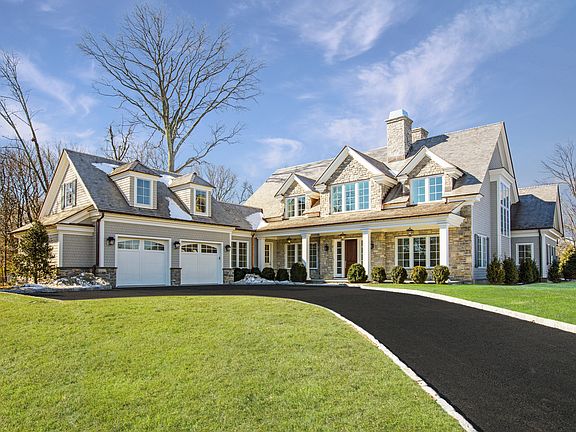 2nd image of 7 Bristol Ln