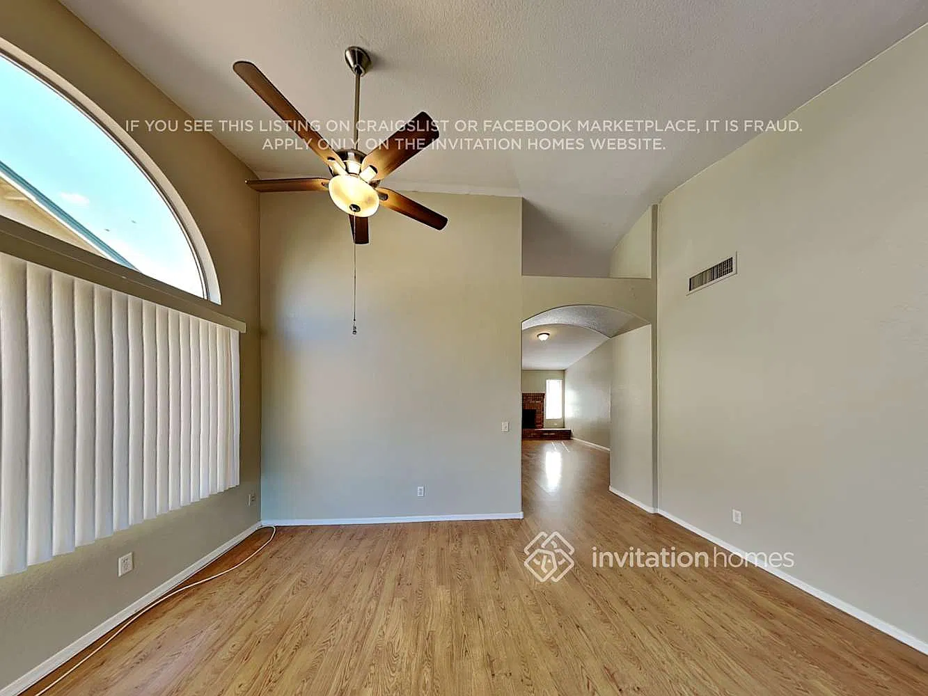6715 N 87th Ave Glendale, AZ 85305 — Photo 3