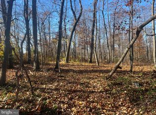 7264 South Rd, Seven Valleys, PA 17360