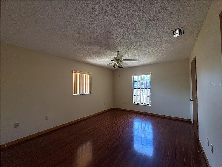 3052 Salton St — Photo 9