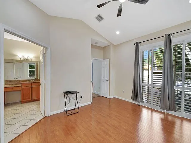 6172 Oak Bluff Way — Photo 11