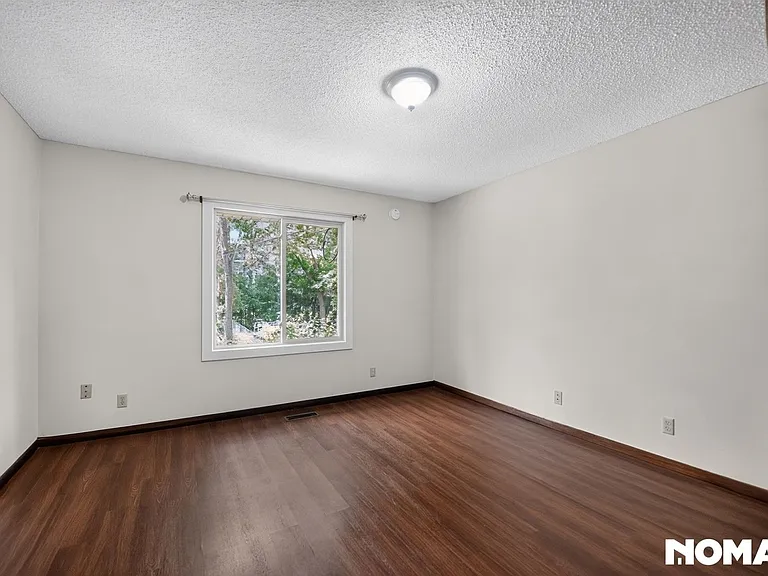 9720 Pleasant Ave S — Photo 26