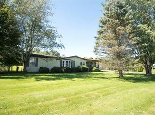 1227 Walnut Dr, Danielsville, PA 18038