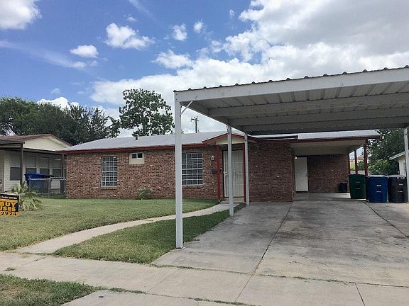 3rd image of 2918 Cato Blvd