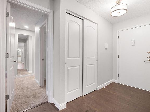 3rd image of 10358 Chimney Rock Dr APT 6