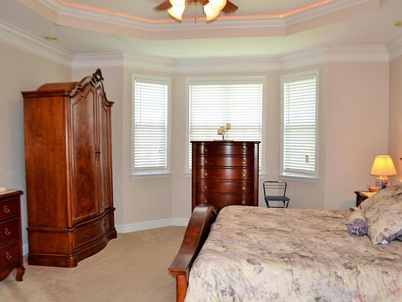 3rd image of 1387 Spitzy Ln
