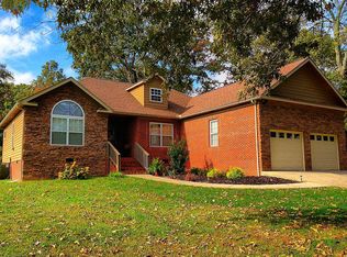 136 Coles Chapel Rd, Sparta, TN 38583