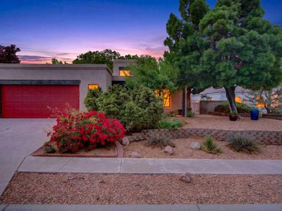 8020 Corona Ave NE, Albuquerque, NM, 87122