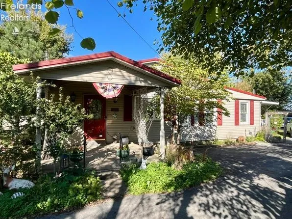7810 Hayes Ave, Sandusky, OH 44870