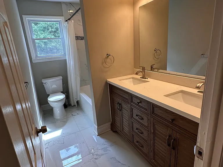 422 Howard Rd — Photo 11