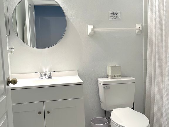5th image of 1548 Tiverton Blvd #3