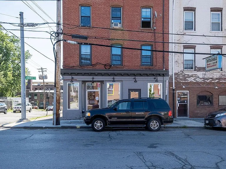 42 Liberty St #4 — Photo 15