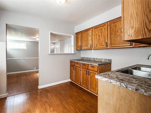 5th image of 4521 Holman Ln