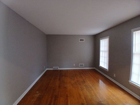 4th image of 4701 Blanding Cv