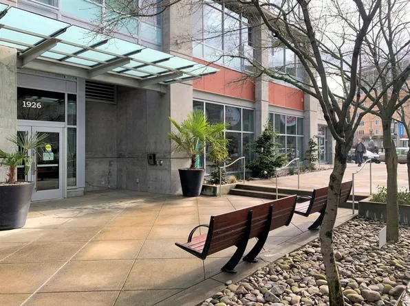 1926 W Burnside St #204, Portland, OR 97217