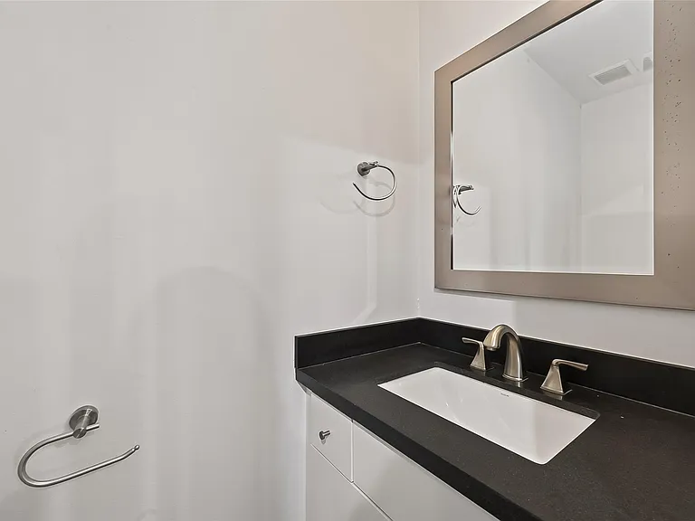5524 Beverlyhill St #2 — Photo 27