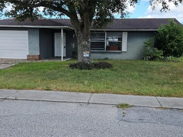 7051 Fireside Dr, Port Richey, FL 34668