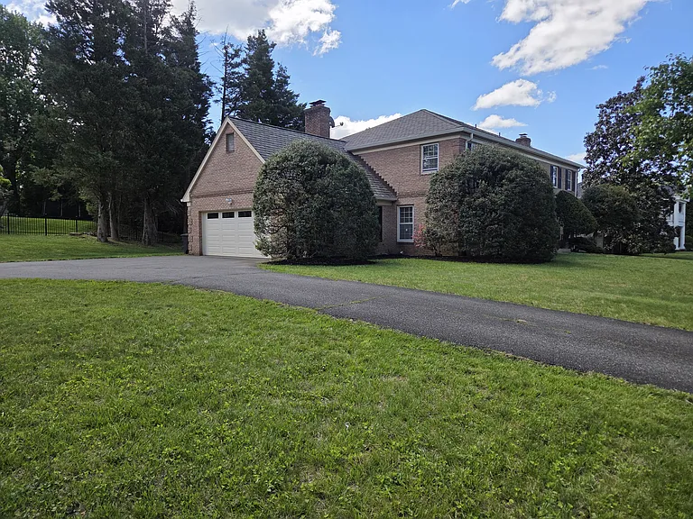 1209 Perry William Dr — Photo 3