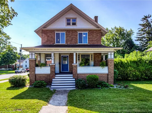 690 Wallace Ave N, North Perth, ON N4W 1M1