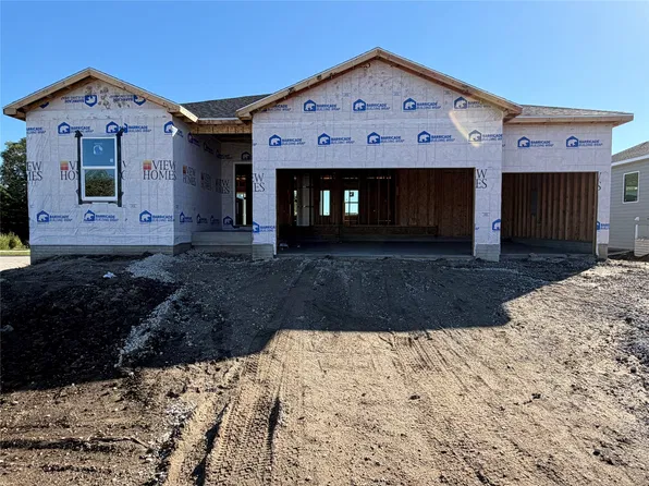 70 NW Rolling Cir, Waukee, IA 50263