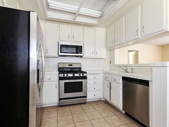 5th image of 44839 Rock Island Dr