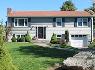 220 Greenwood Dr, South Kingstown, RI 02879