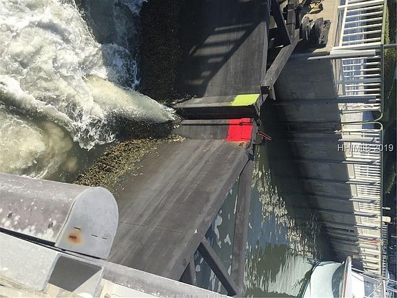 5th image of B40 Windmill Harbour Marina