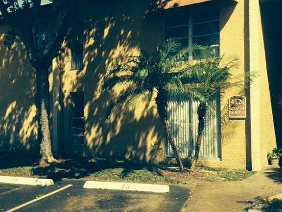 3rd image of 4521 Treehouse Ln #F