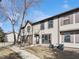 8630 Alpine Dr #B, Urbandale, IA 50322