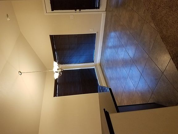 4th image of 603 E 98th St