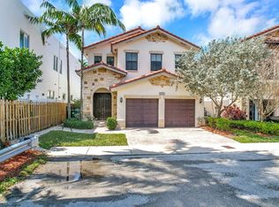 6900 NW 106th Ave, Doral, FL 33178