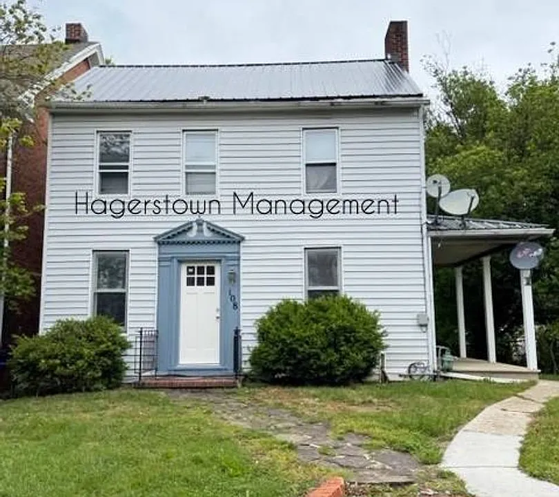 108 Wayside Ave
