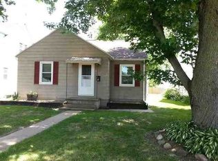 605 Wallgate Ave, Waterloo, IA 50701
