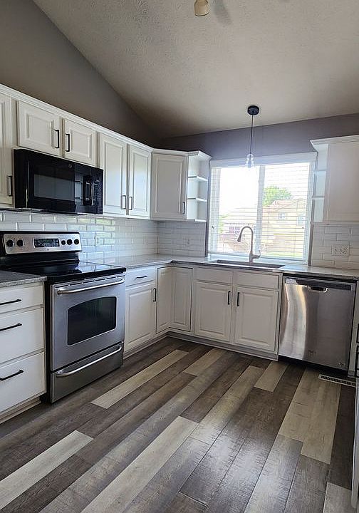 1st image of 16520 Fowler Ave