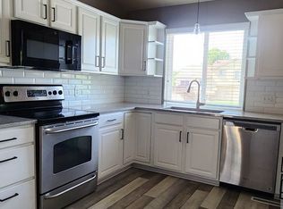 16520 Fowler Ave, Omaha, NE 68116